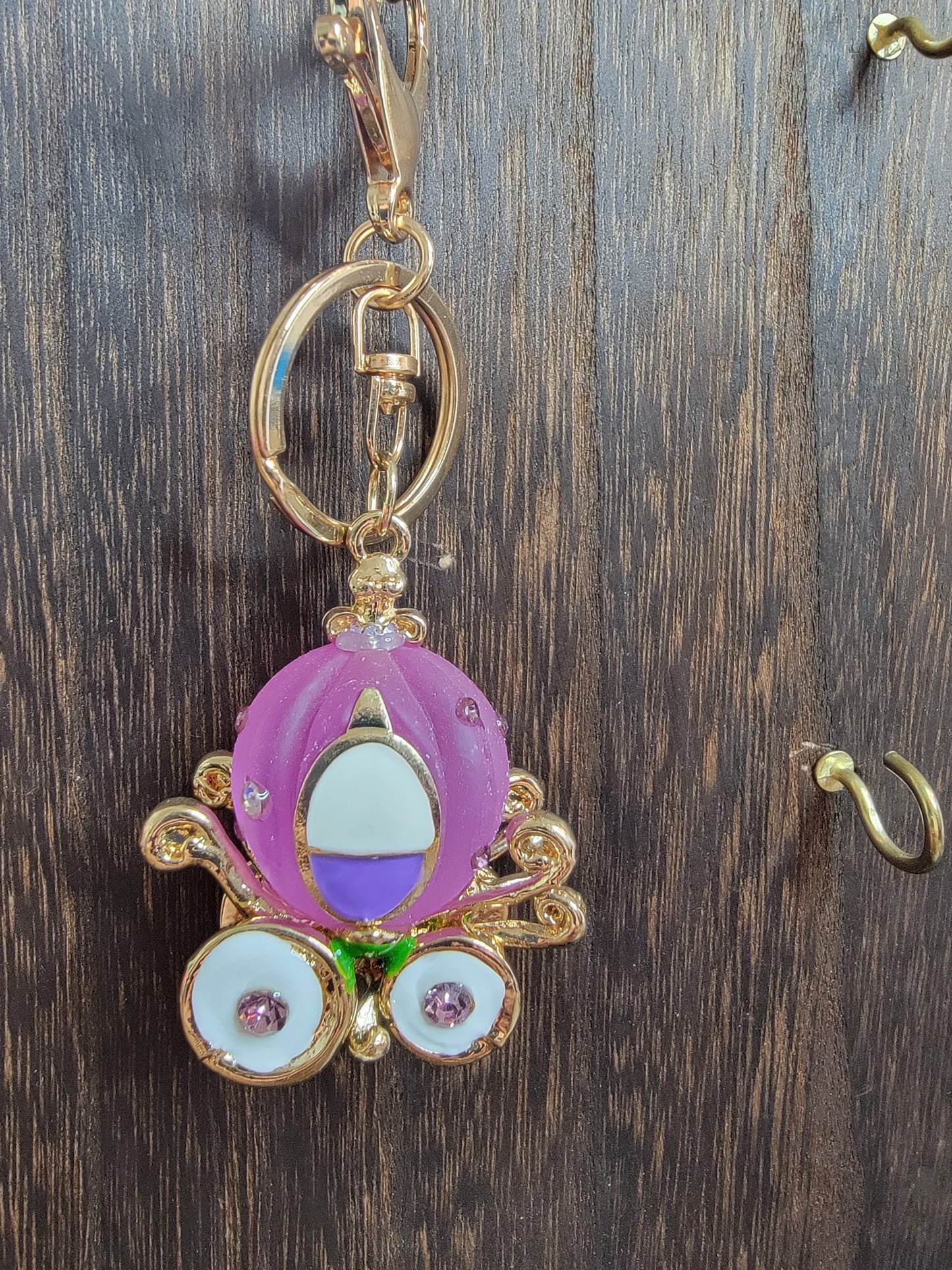 Gorgeous Princess Carriage Keychain